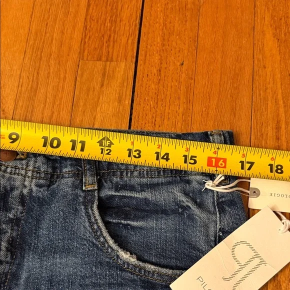 Pilcro Dark Blue Flare Jeans NWT - See Measurements! - Picture 3 of 9